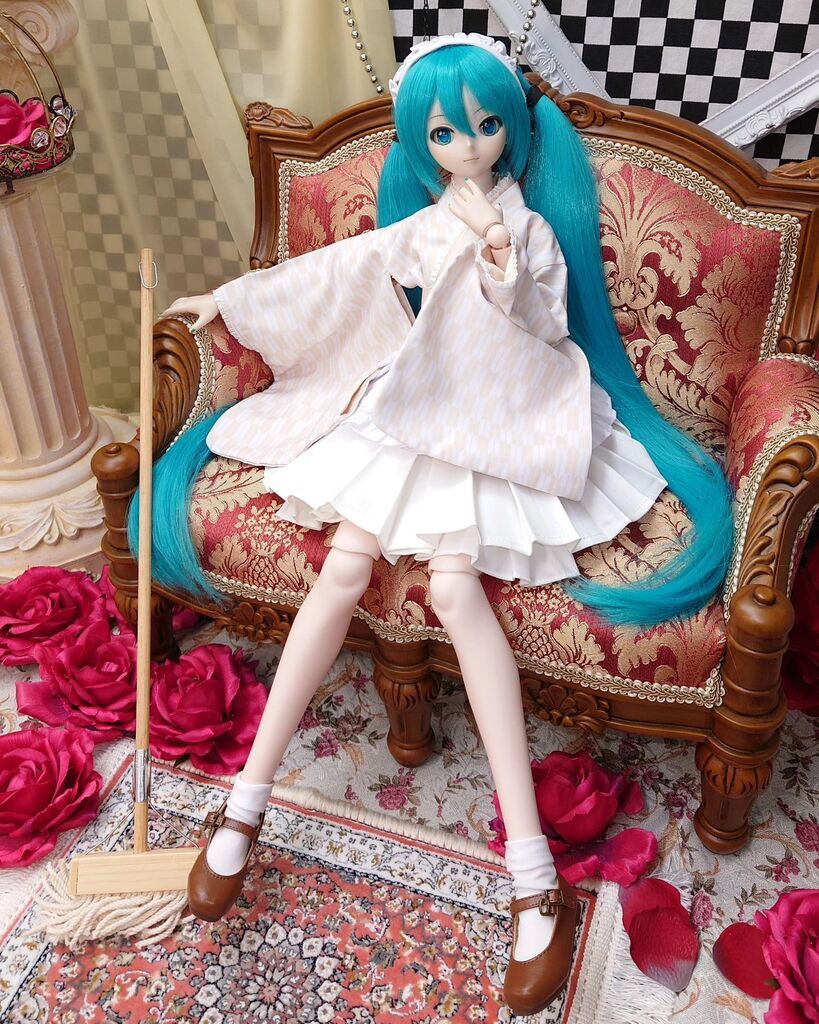 3939prpr's tweet photo. ミクさん休憩中♪
#hatsunemiku #初音ミク #miku #ドルフィードリーム #dollfiedream #doll #ボークス広島ショールーム #volks #天使のすみか #コスプレ #和風メイド #お疲れ様でした https://t.co/zHEYrC4hED https://t.co/PcosUZGAub