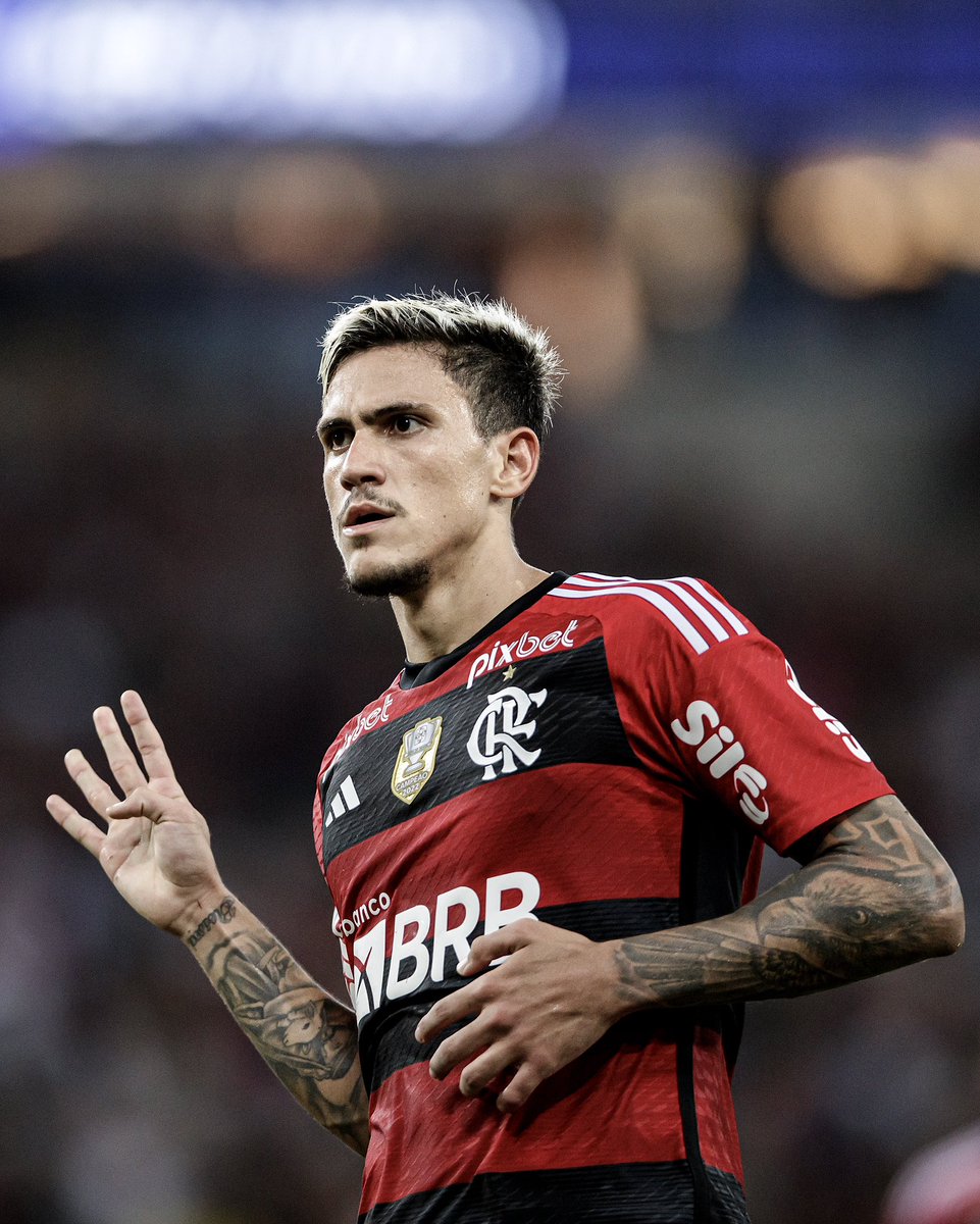 Pedro9oficial's tweet photo. Mais uma noite especial. ⚽️⚽️⚽️⚽️

A honra e glória a ti, Jesus! @Flamengo https://t.co/R6Fg9Hy9y9