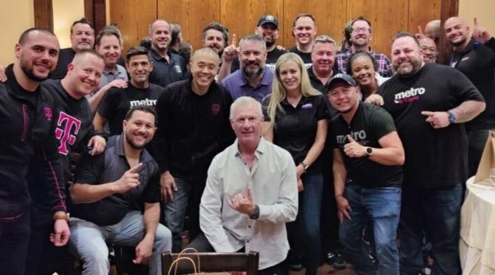 <a href="/MetroByTMobile/">Metro by T-Mobile</a> <a href="/TMobile/">T-Mobile</a> <a href="/TonyCBerger/">Tony Berger</a> <a href="/thayesnet/">Terry Hayes</a> <a href="/JonFreier/">Jon Freier</a> love my company! ❤️❤️❤️❤️