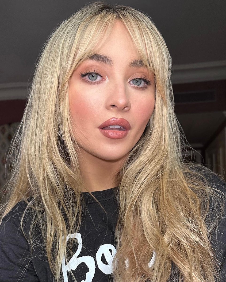 BASE : ON tweet media