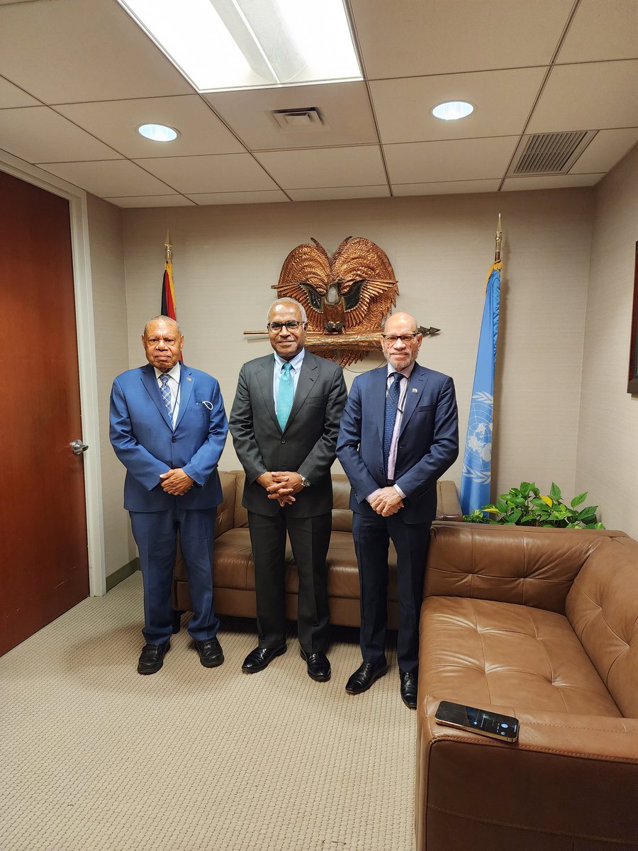 FSarufa's tweet photo. Welcome courtesy call from our fellow Melanesian and Pacific Wantok Fiji's new Ambassador to the UN in New York H.E. Filipo Tarakinikini and also pleased with the UN-related educational visit by Pacific students from Brigham Young University in Hawaii. https://t.co/pQs65FyXWW