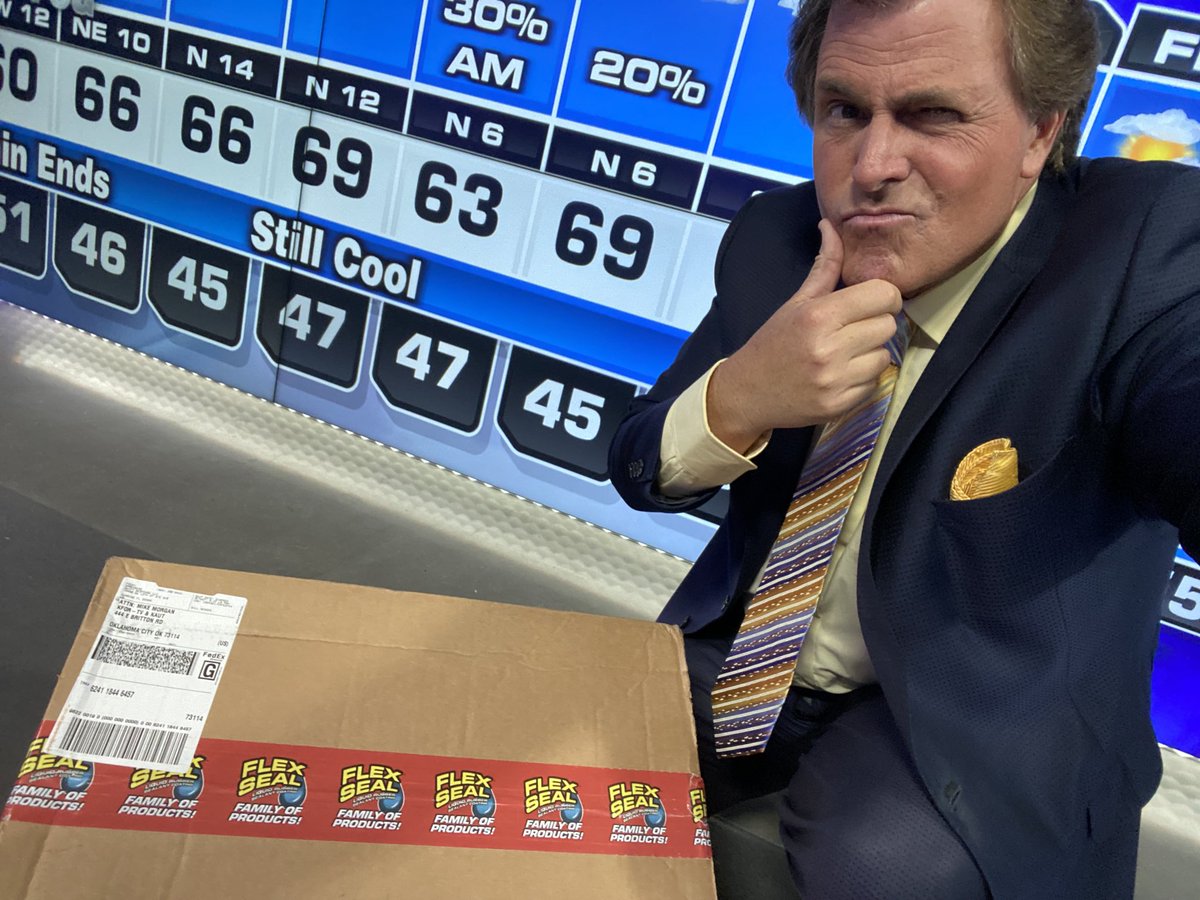 MikeMorganKFOR's tweet image. Um….. #wxtwitter You just can’t make this stuff up. #Itshappening #GizmoThoughts #YouHaveAPackageInTheLobby #okwx #GiddyUp 🤠 🤔 4.26.23