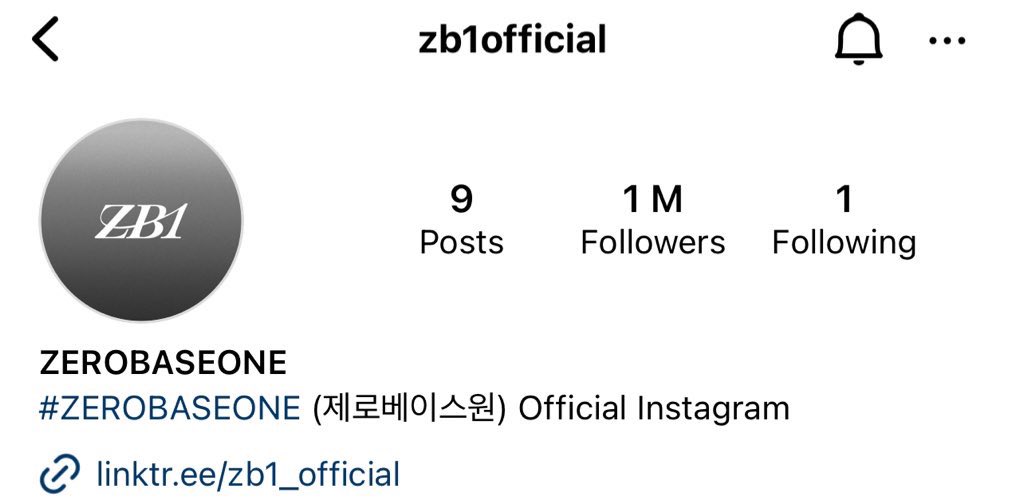 jiwoongbase's tweet photo. The @ZB1_official official Instagram account has hit 1 million followers!

Congratulations, ZEROBASEONE. 
Let’s keep working hard towards their debut. 🎉 

#제로베이스원 #김지웅 #KIMJIWOONG #ZeroBaseOne #ZB1
JIWOONGBASE © https://t.co/s83zsSphd9