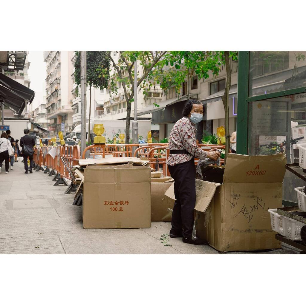 W21Tony's tweet photo. Amaze myself by my zone focus skill. Swipe right to see how sharp it is. 😂
————————————
Leica M10-P + Minolta M-Rokkor 40/2 + TCP 500T
#streetphotography #myleicaphoto #mistyfocusmag #mistyfocus #urbanphotography #hongkong #hongkongphotography #hongk… https://t.co/U1t1TzAEYC https://t.co/C8asud6Ly4