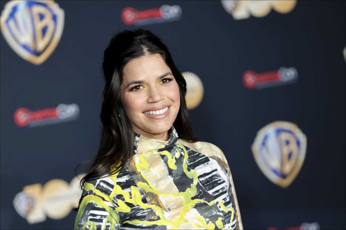 AmericaFerrera_'s tweet photo. Check out 120+ HQ images of America Ferrera at #CinemaCon2023 for #BarbieTheMovie on April 25, 2023

https://t.co/7F2f5oJ6PB https://t.co/OMziSSEhfZ
