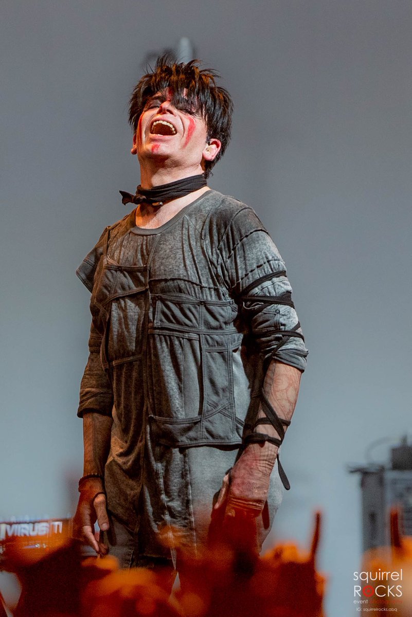 Emo’s in Austin tonight was hotter than the Sun, but good fun. Always enjoy playing in Austin. Onwards to New Orleans. Pic: Squirrel Rocks Tix: garynuman.com/tours