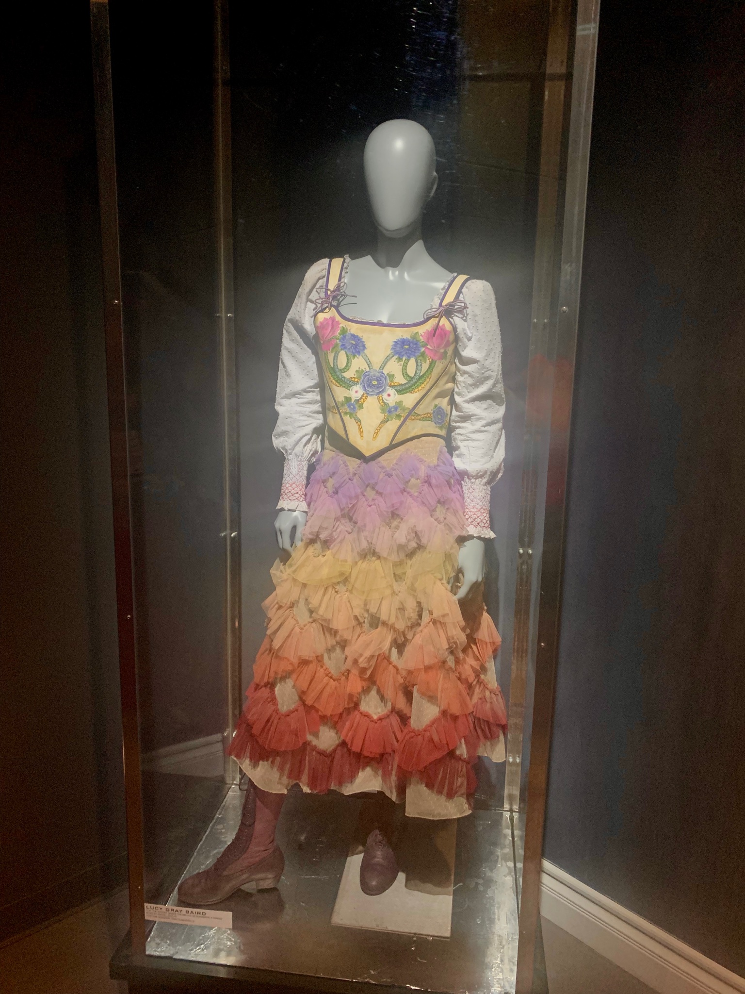 Chloe Williams on X: “@rachelzegler ’s Lucy Gray Baird costume is