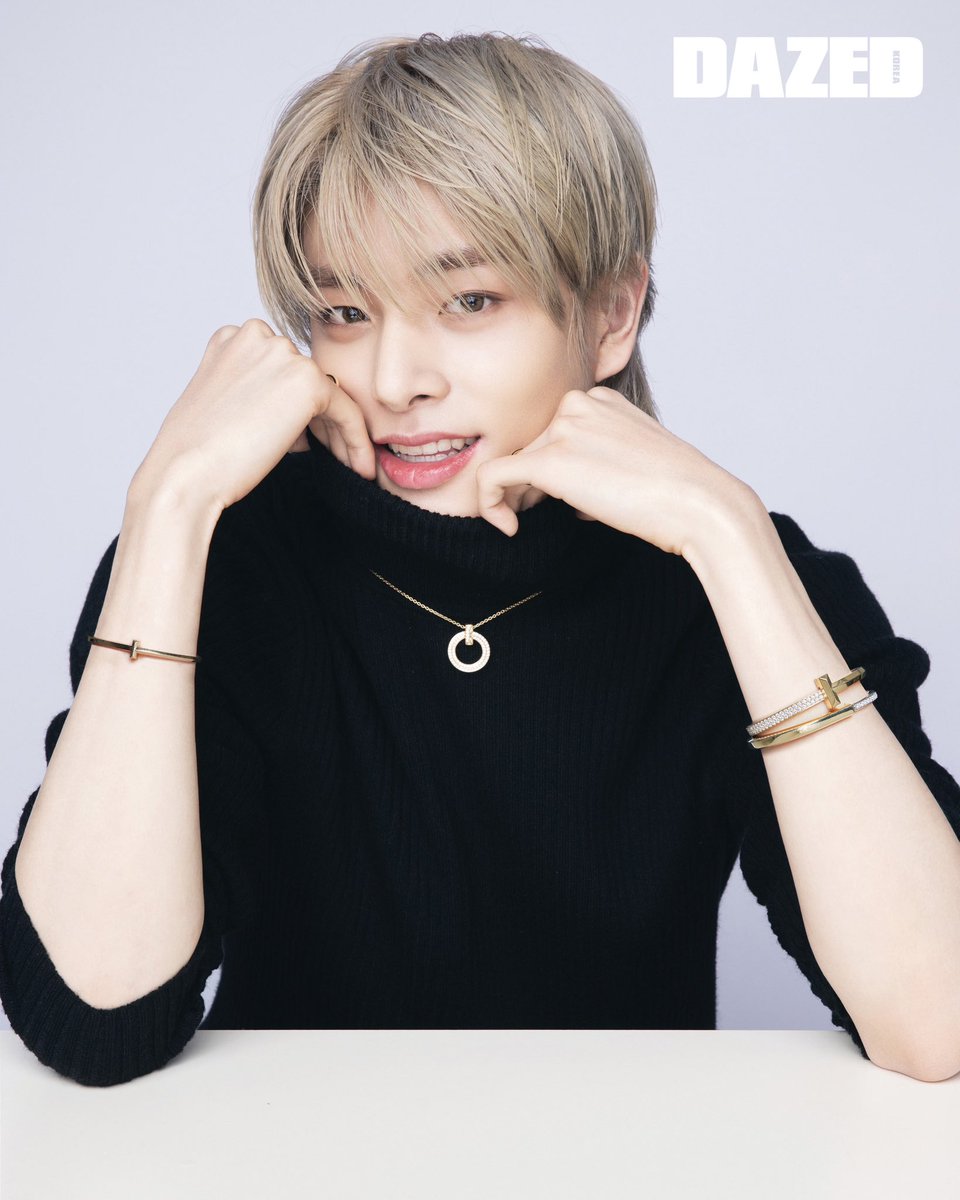 MoonPrinceFeels's tweet photo. JakeHoon pogi much ✨💕 https://t.co/GMVqaOhHaU