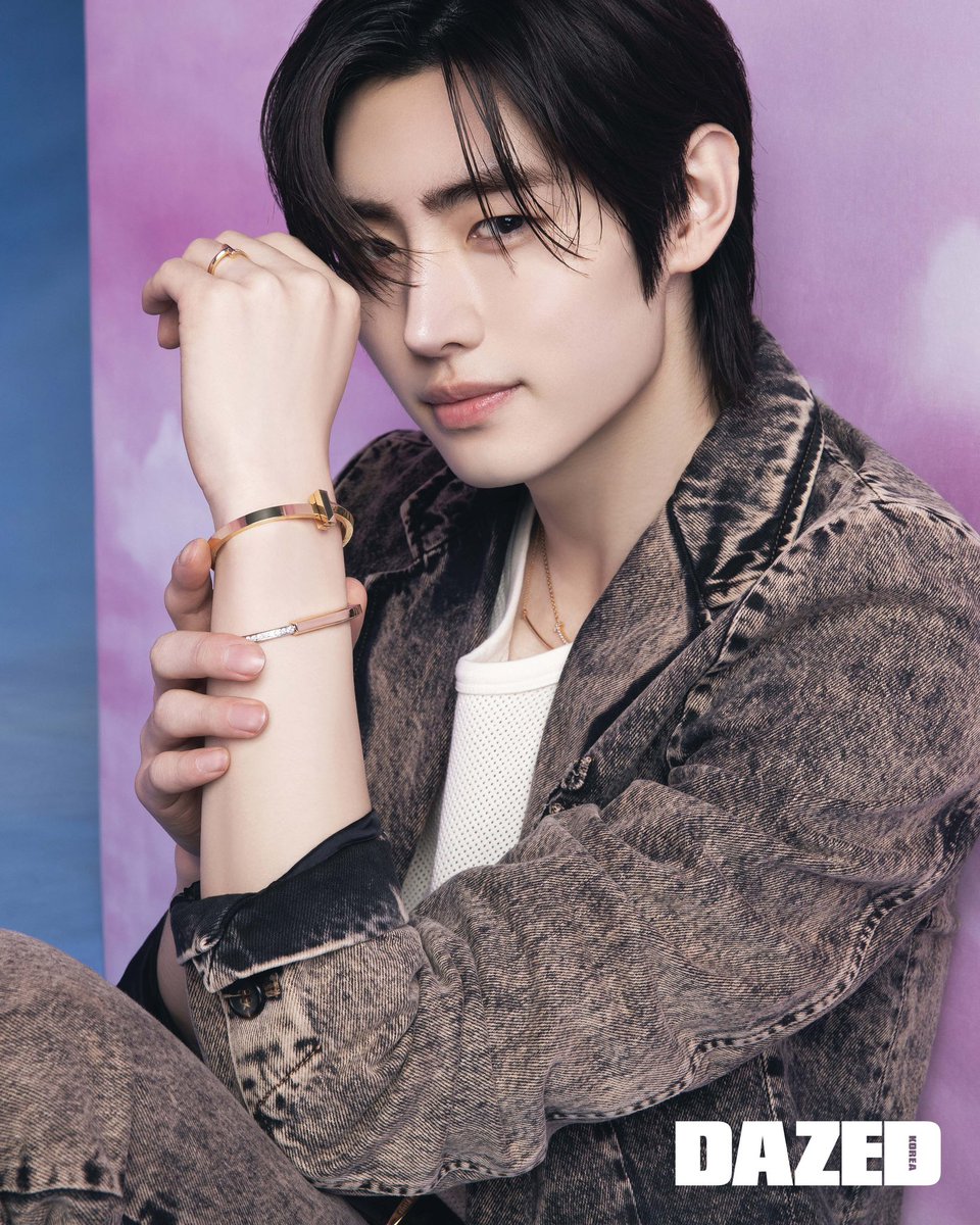 MoonPrinceFeels's tweet photo. JakeHoon pogi much ✨💕 https://t.co/GMVqaOhHaU