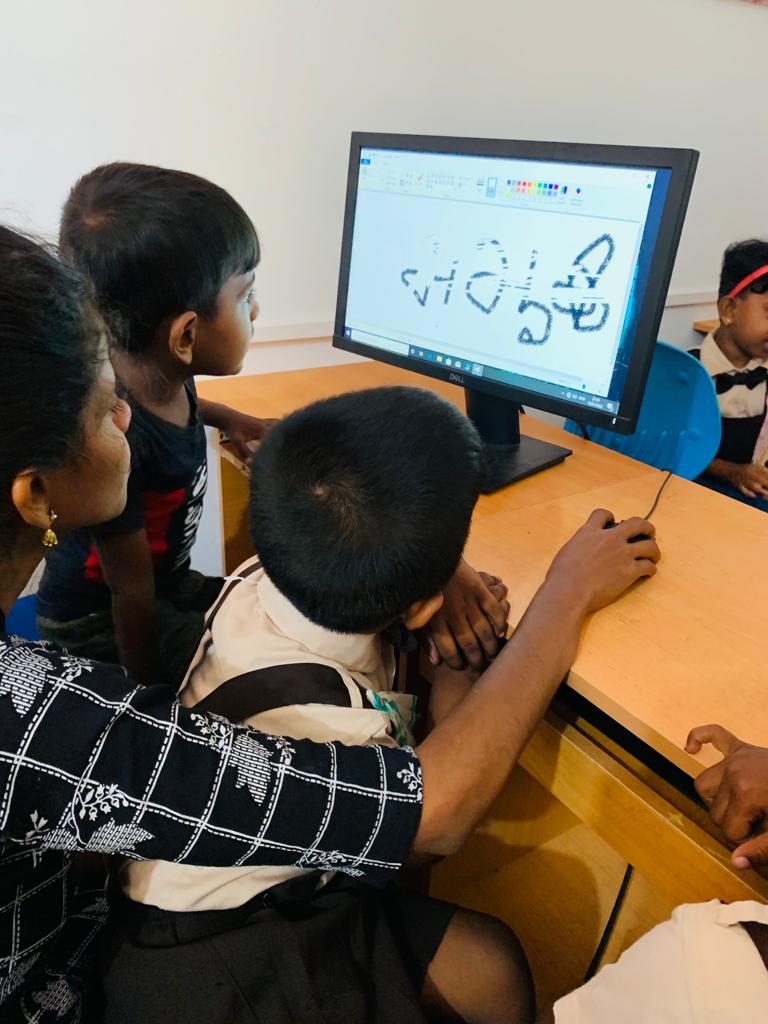 We offer free #computer lessons for #preschool kids at our VHE Centres across #SriLanka! A group of #children from the Ranaviru Preschool in Kandalama visited our #Dambulla Centre, while another group visited the #Thirukkovil Centre to learn about computers &amp; MS Paint!