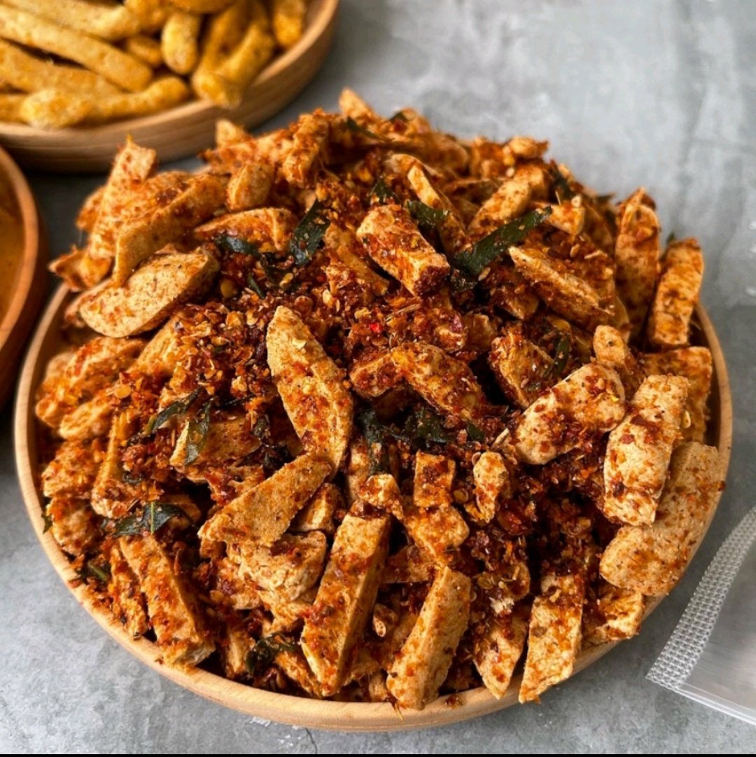 goldaprl's tweet photo. Cemilan basreng
- Basreng stik pedas
💲15.000 
📍https://t.co/9EChMx0nUv

- Basreng daun jeruk pedas
💲16.000
📍https://t.co/MPwK1rMjdj

#basreng #basrengdaunjeruk #shopeeaffiliate #ShopeeID
#racunbelanja https://t.co/mUmIh8Bgnu