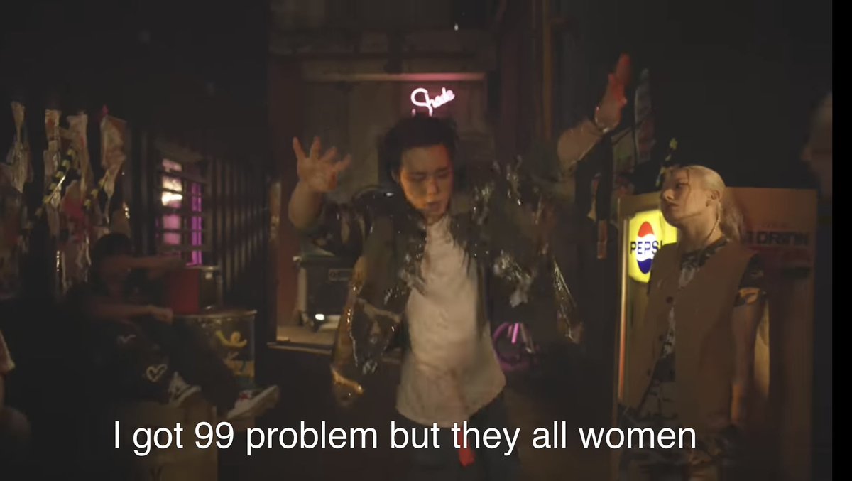 kikoikonic's tweet photo. バビのここのリリックはもちろんJayZの引用だけど、元ネタはI got 99 poblems, but a bitch ain't one.（たくさん問題抱えてるけど女絡みはない）なところ、バビは（女絡みの問題ばっか）てアレンジ。LiLaC, FIREWORK, 새벽에…一途な想いを歌う名曲をあげたらキリがないバビとのギャップがまた良い https://t.co/Lx2MP7smZA
