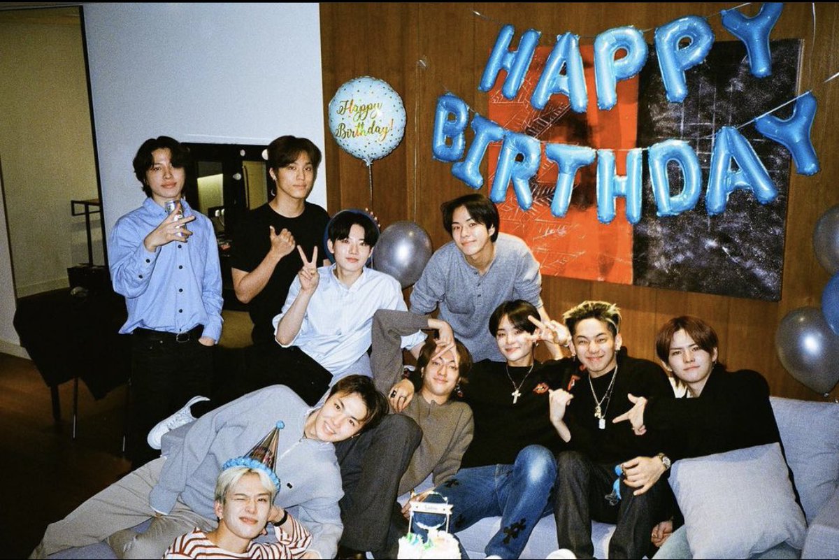 matetsushi's tweet photo. this automatically became my favorite OT10 photo of treasure, just look at it https://t.co/RqZl6o1fvk