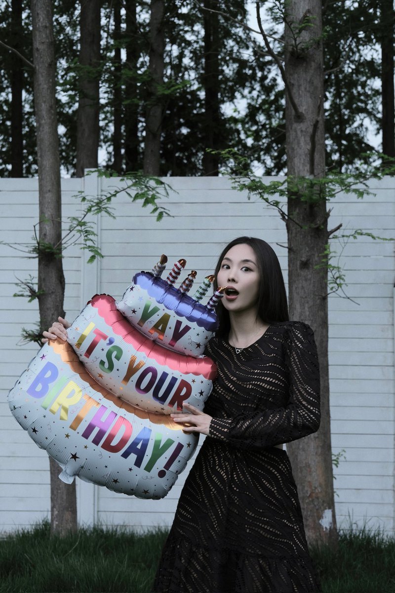 FeithfulF's tweet photo. Fei & Fei's studio weibo update about her birthday. 🎂💗
#FearlessFeiDay
#HappyFeiDay
#FelizCumpleañosFei
#王霏霏0427生日快乐
#王霏霏 #WangFeifei https://t.co/ywtsr3UYPu