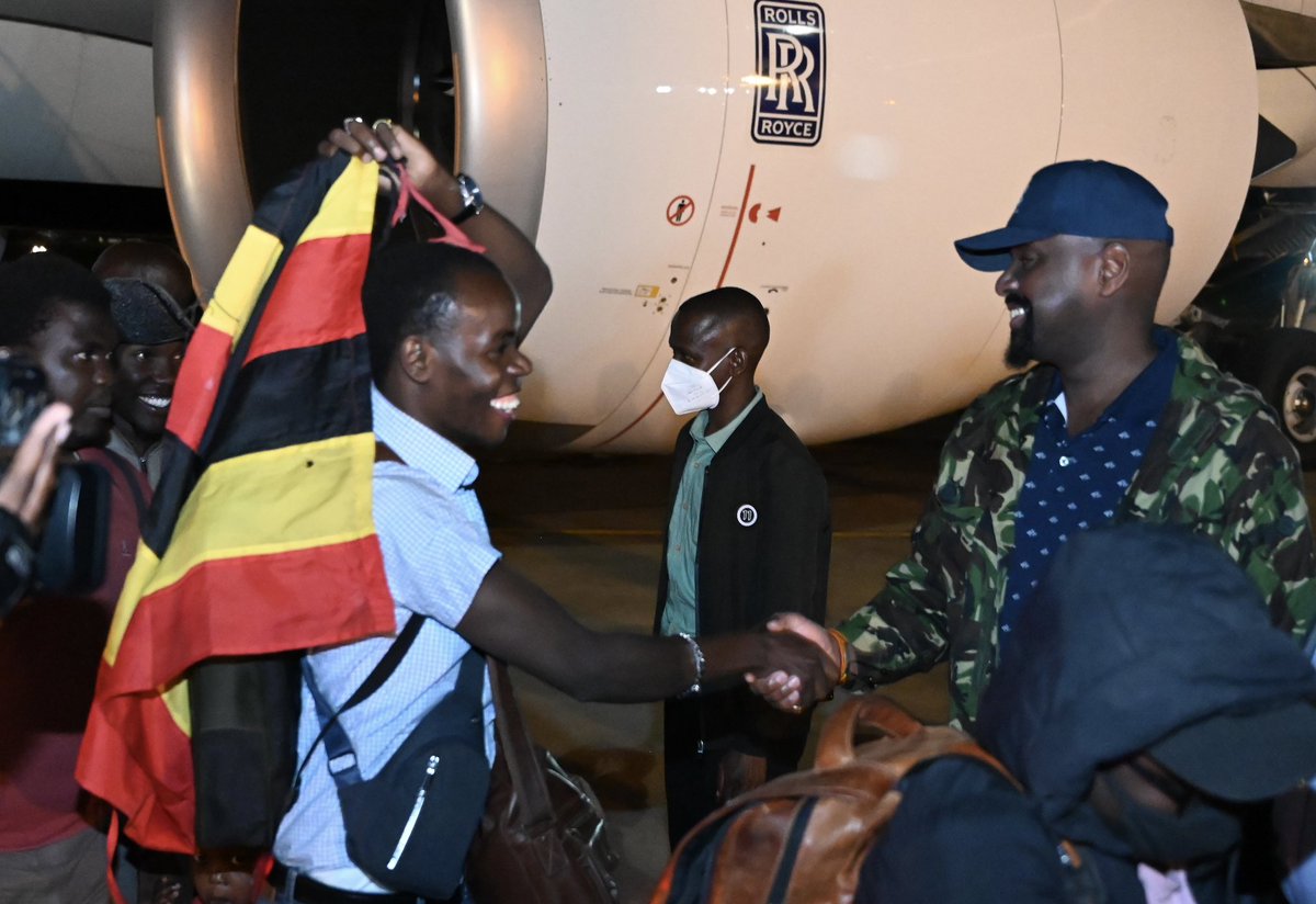 HuduHussein's tweet photo. Today morning, General @mkainerugaba received 211 Ugandans evacuated from the Republic of Sudan. Welcome back home.
#longliveMK 🇺🇬 https://t.co/7GmqQP1eLQ
