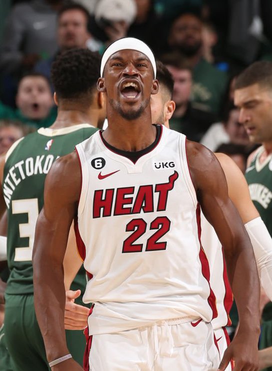TheDunkCentral's tweet photo. JIMMY BUTLER TONIGHT:

42 POINTS 
8 REBOUNDS 
4 ASSISTS 

PLAYOFF HIMMY BUTLER https://t.co/Yw6QpyUMHt