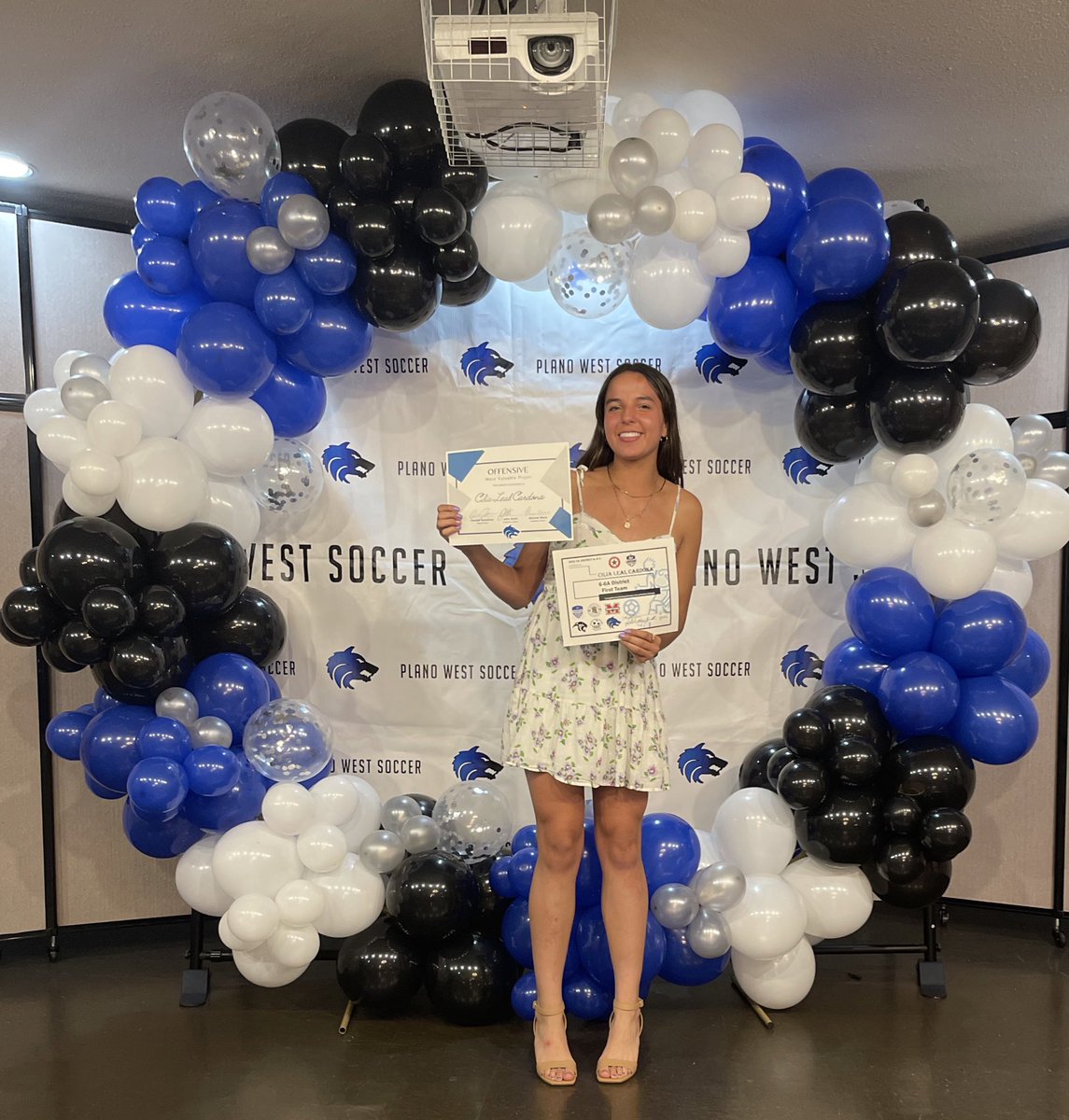 CLealCardona's tweet photo. junior year banquet was a success! so so humbled and grateful for the recognition, canβt wait for next year! π€ππΊ #westwolves @PWLWsoccer @Byars06GecrlNTX https://t.co/9uLUcdGlVp