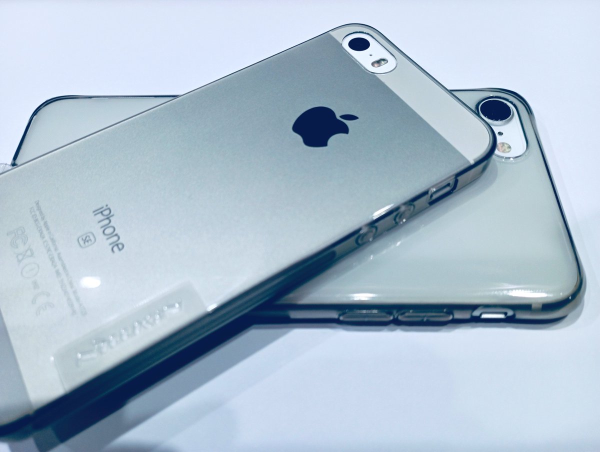 ariboilslow's tweet photo. dari dulu pakai hp compact emang nyenengin, jd ga pernah tertarik utk ganti hp yg lebih besar. 👍😁

#Apple #iPhone #iPhoneSE #iPhoneSE2016 #iPhoneSE2020 https://t.co/5gzLHJzYLG
