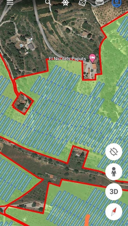 SauraManzanares's tweet photo. Cellers sense vinyes, cases rurals sense entorn rural, granges sense accés i vivendes habituals envoltades d'un camp electromagnètic brutal. Esta és la proposta dels illuminati d'Enerhi a Les Useres. Pensant en les persones i el medi ambient, per descomptat! https://t.co/dTdBtyhrJO