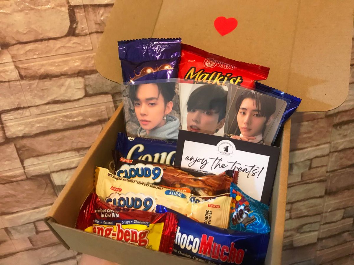 wecarebears_'s tweet photo. ˗ˏˋ wts lfb ph ʕᵔᴥᵔʔ ˎˊ˗ 

KPOP Care Package w/ Official Photocard 
      — ₱349.00 only!
      — TXT 2 slot, ENHYPEN 3 slots, SEVENTEEN 3 slots
      — can buy for a friend!
      — anonymous gifting ✅ https://t.co/OLwgE8HLt8