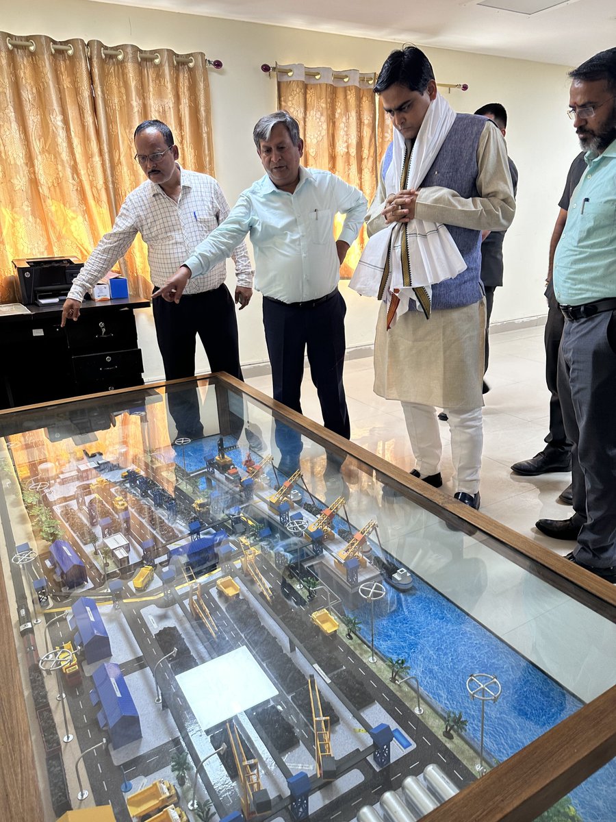 IWAI on Twitter "Hon’ble Minister of State for shipmin_india Shri