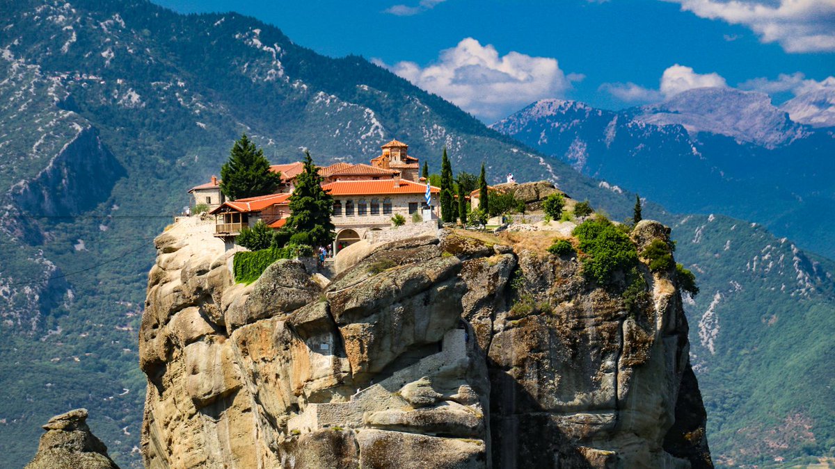 Meteora monasteries in Greece 🇬🇷

#mbdtravel #travel #travelinspiration