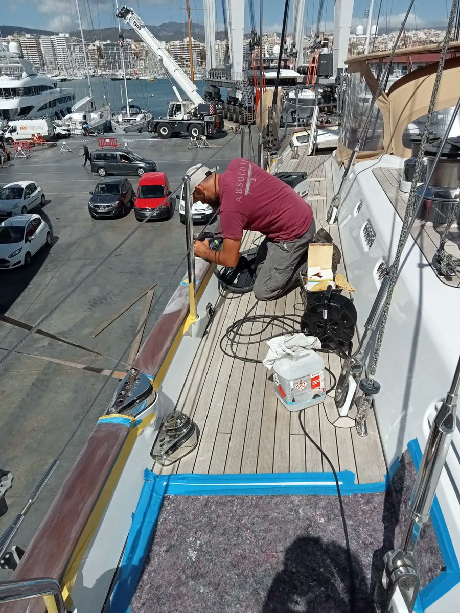 AbsolutBoatCare's tweet photo. In the sunshine aboard Legend, working on her cap rail varnish, getting this legend season ready for her guests.
Contact +34 649 989 909 for your yacht finishing solutions
#shipyardlife #yachtvarnish #varnish #varnishwork #caprail #superyachtvarnish #absoluteboatcare https://t.co/j8Z3mw1LW7