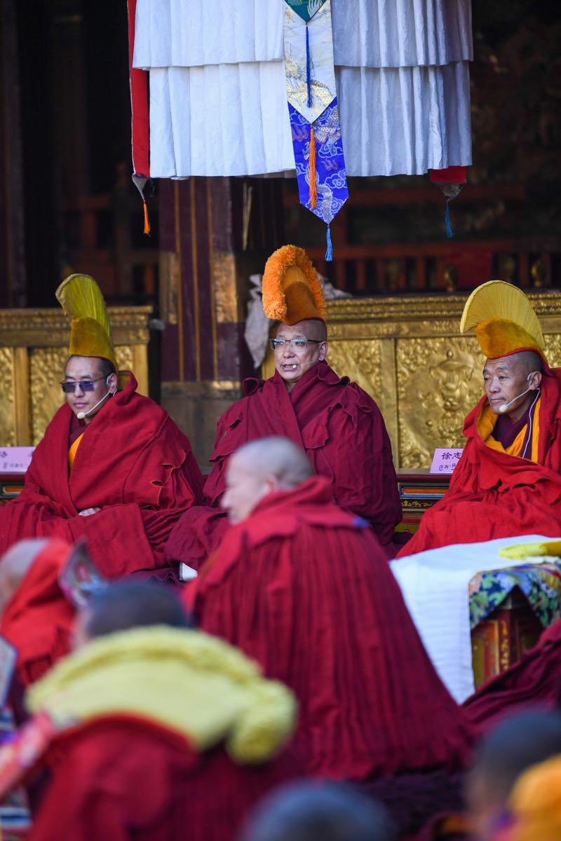 rajfortyseven's tweet image. #CCP’s #China are #PathologicalLiars!
13 monks earn top degree in #Buddhism in #occupied #Tibet!!
3年度藏传佛教格西拉让立宗答说暨政证仪式
It also includes #political #indoctrination certification.
Without #CCP’s approval monks can NOT even be called monks.
chinadaily.com.cn/a/202304/26/WS…