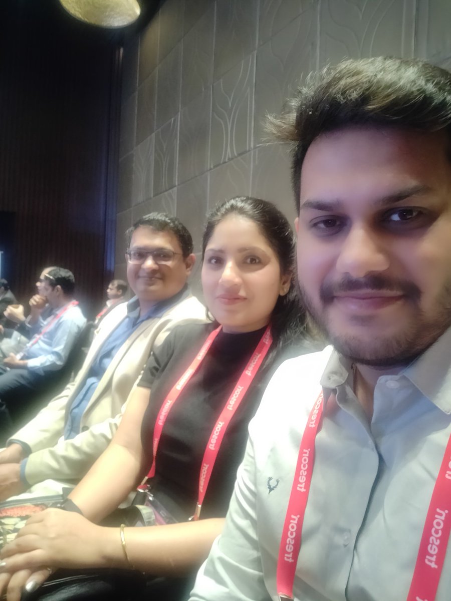 ChanpreetKaur17's tweet photo. #worldcxsummit 
#tresconcx https://t.co/snYdUbp71W