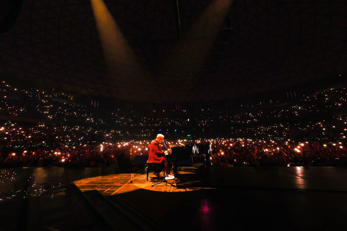 AlejandroSanz's tweet image. Si la vida te da limones, yo quiero Chiles. Mañana, hoy y siempre 🙌 #SANZenVivo 🥷