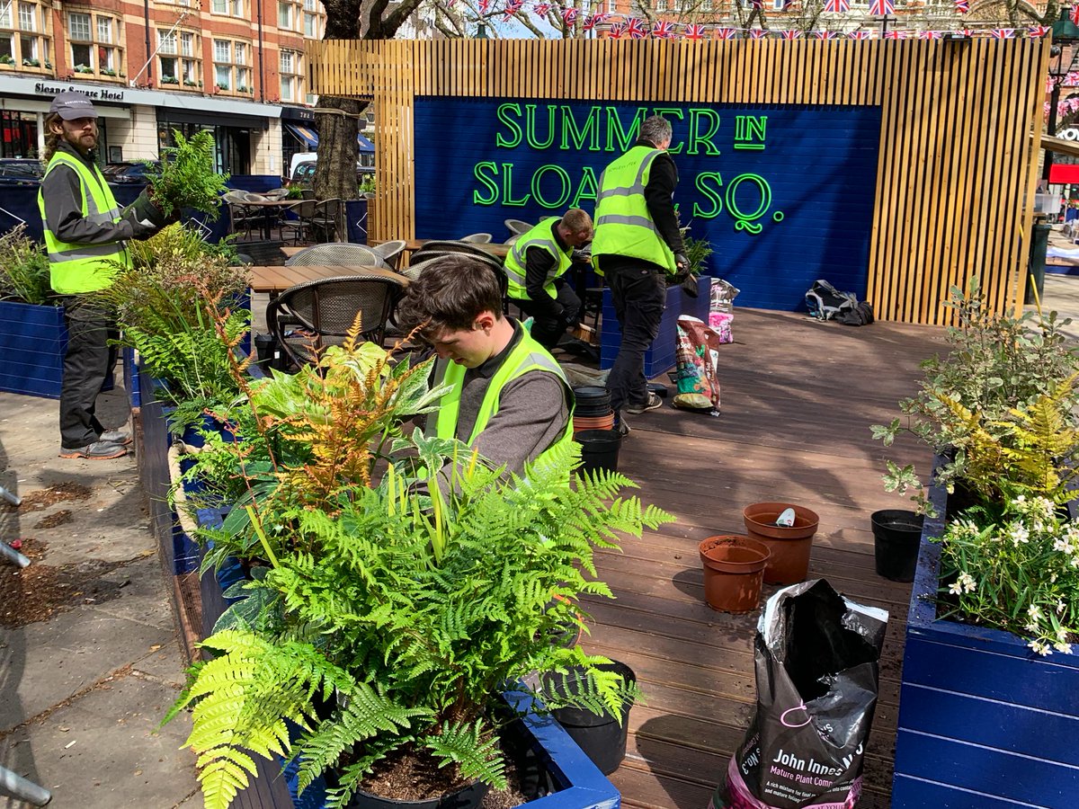 Planting the Plaza:
<a href="/BWaftercare/">Jeff Stephenson</a> team have been helping with the final touches to this summers installation in Sloane Sq.