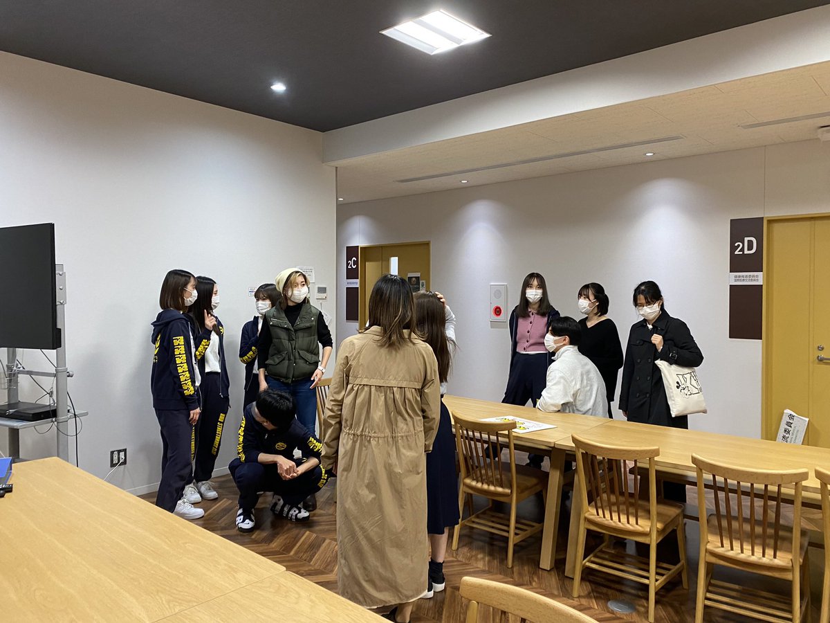 FSCfood's tweet photo. 4/27(木)  18:00〜20:00
✨クラブハウス勧誘✨
ゆるく楽しくお喋りしましょう‼️
是非ストリートダンス部に遊びに来てくださいね😉
クラブハウスで待ってます💙

#金沢医科大学
#金沢医科大学ストリートダンス部
#入部まってるよん💃🌟 https://t.co/f9an0kL4sq