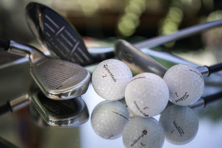 NoBogies's tweet photo. New @GolfPadGPS How To Choose The Right Golfing Equipment For You https://t.co/s07Xch9sXC https://t.co/WrDuawxDio