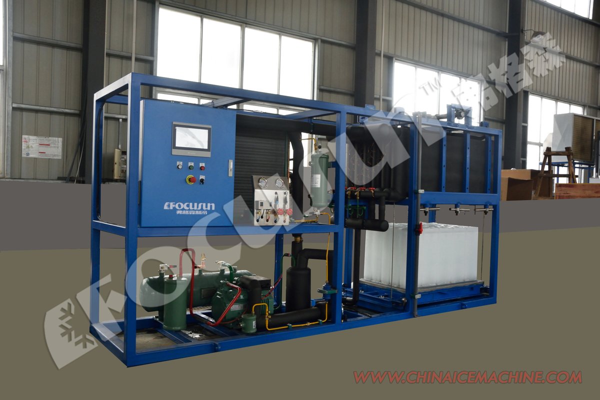 emonum328's tweet image. #Focusun Machine à glace en bloc, capacité de production 1000 kg par jour -100 blocs de glace, 10 kg/bloc ;
#fabriquedeglace #icemachinefactory #barredeglace #paindeglace #blocdeglace #glaceenbarre  #glaçonenbloc #machineaglace #blockicemachine #iceblockmachine #icemachines