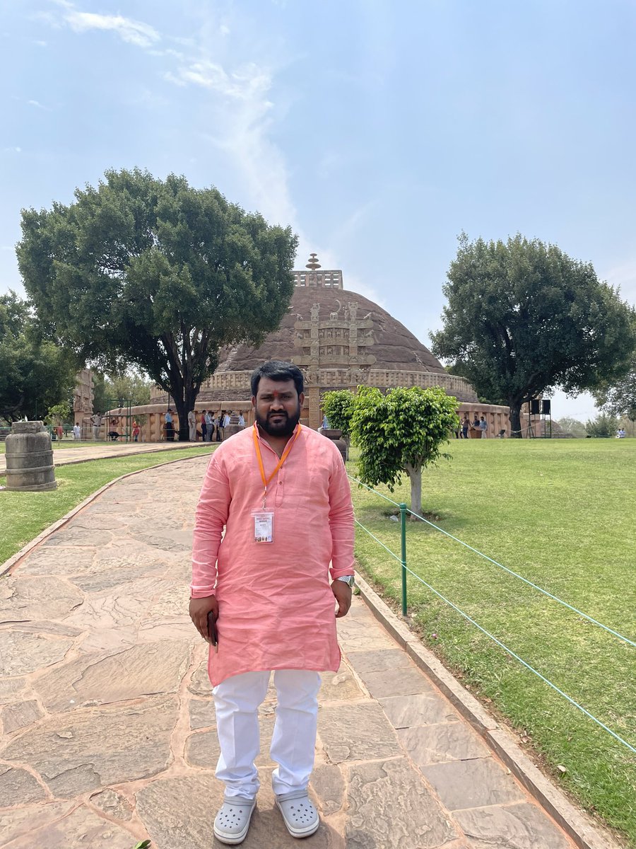LPradeepRao's tweet photo. Visited #saanchistupa as a part of #BharatDarshan Yatra. It has awesome historical place and one of the greatest history of all times presented in the form of ancient scriptures #saanchistupa .
@narendramodi @PMuralidharRao https://t.co/lUPQ5NqREV