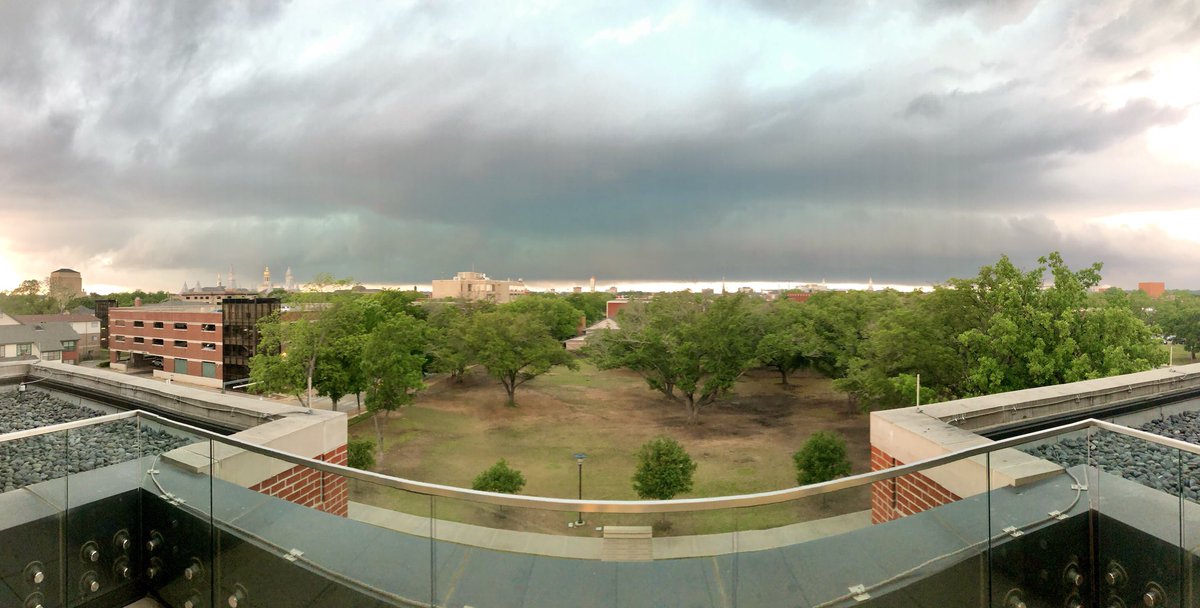 Kind of a lame day thanks to #txwx while on campus at Baylor here in Waco. Barely caught the southernmost edge of the hard stuff, but it was enough to lose a windshield.