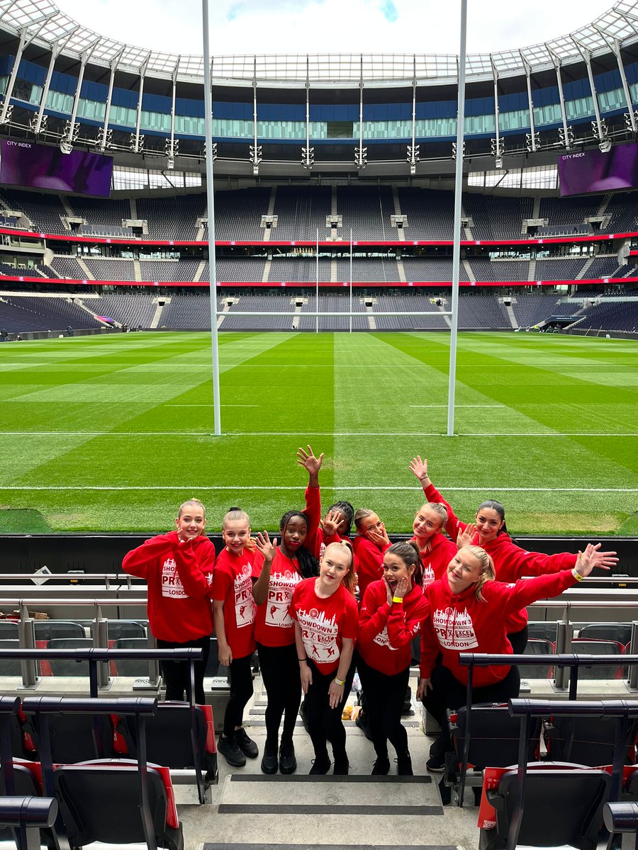 #ThrowbackThursday to last month and our amazing #Dance students at the #Saracens game! #KingJohn #KingJohnSchool #KJS #Benfleet #Zenith