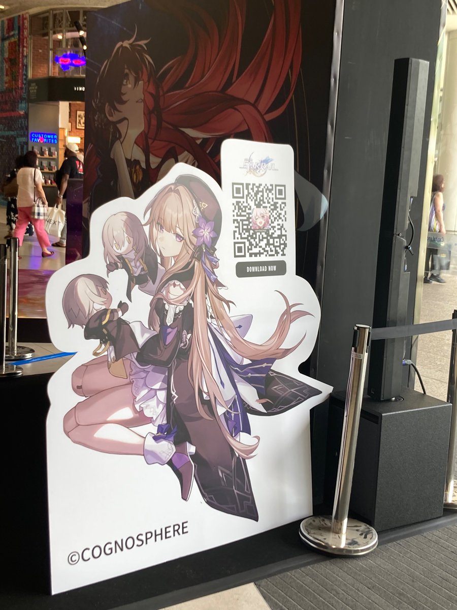 XZstential's tweet photo. #HonkalStarRail #StarRailExperience checking out this pop up showcase of new game starrail with @RawrnieTan  pog https://t.co/t6JPYkhKCJ
