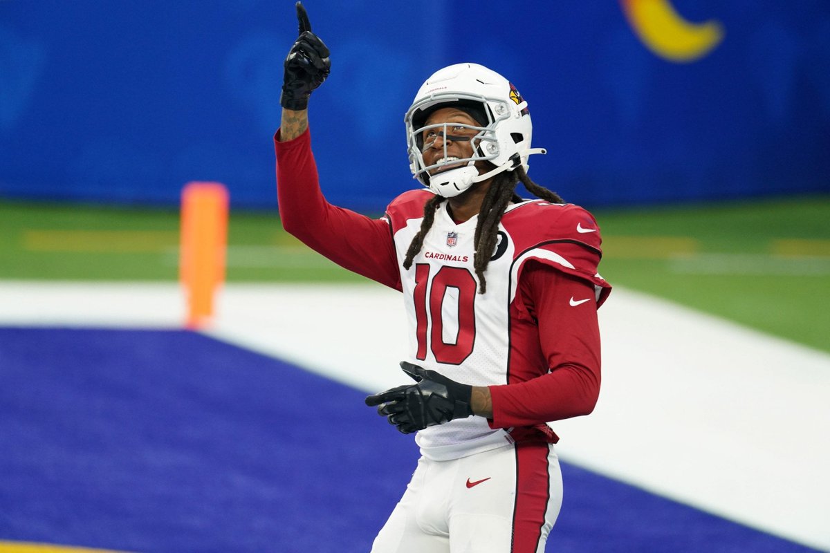 The three teams reportedly in on #Cardinals DeAndre Hopkins heading into the #NFLDraft on Thursday: #DHop 

• #Bills 
• #Chiefs 
• #Ravens