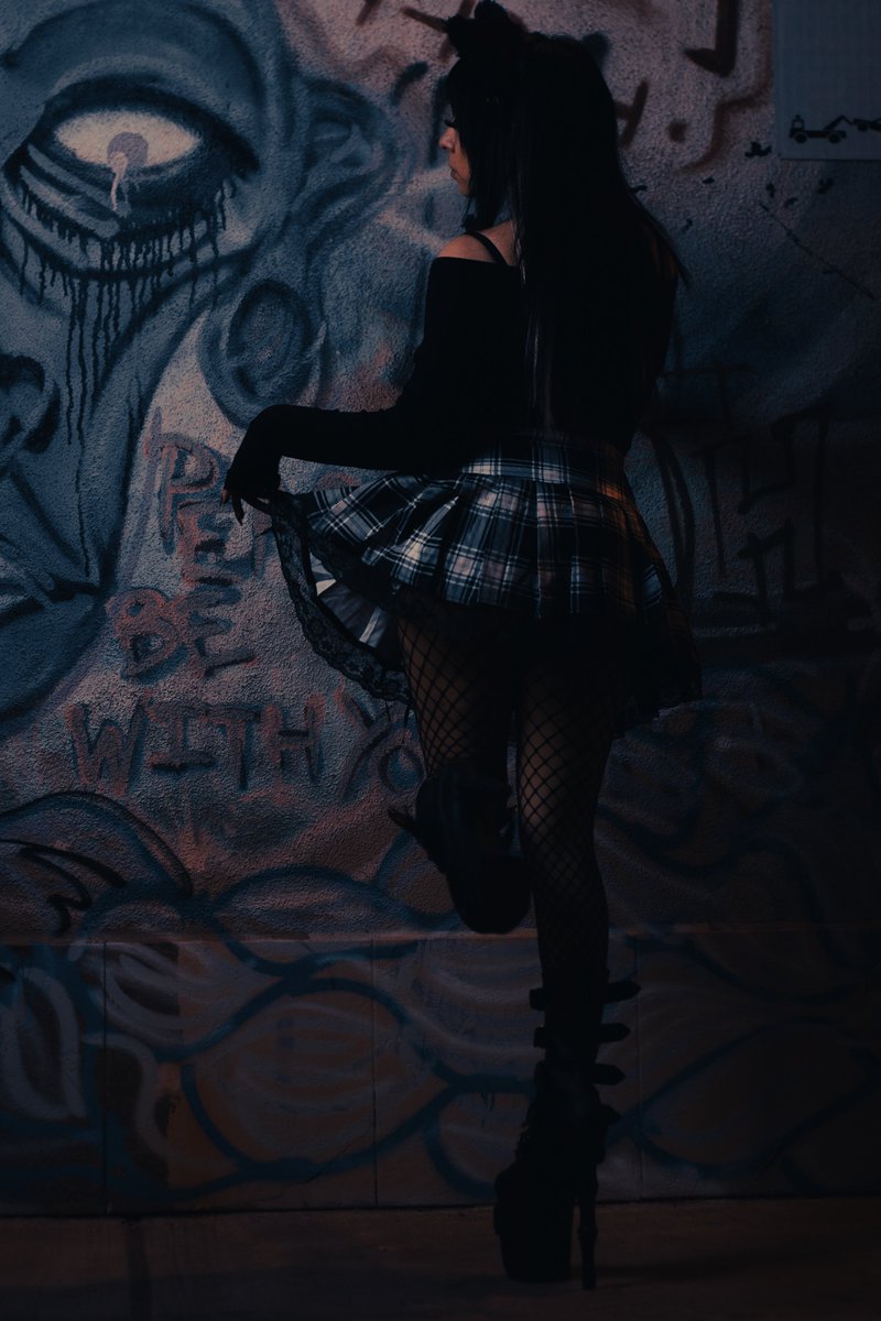 koijoiphoto's tweet photo. more photos from the shoot with @Sluttycumpie #egirl #nightportrait #photography #graffiti #urbanphotography https://t.co/giof5lqTRn