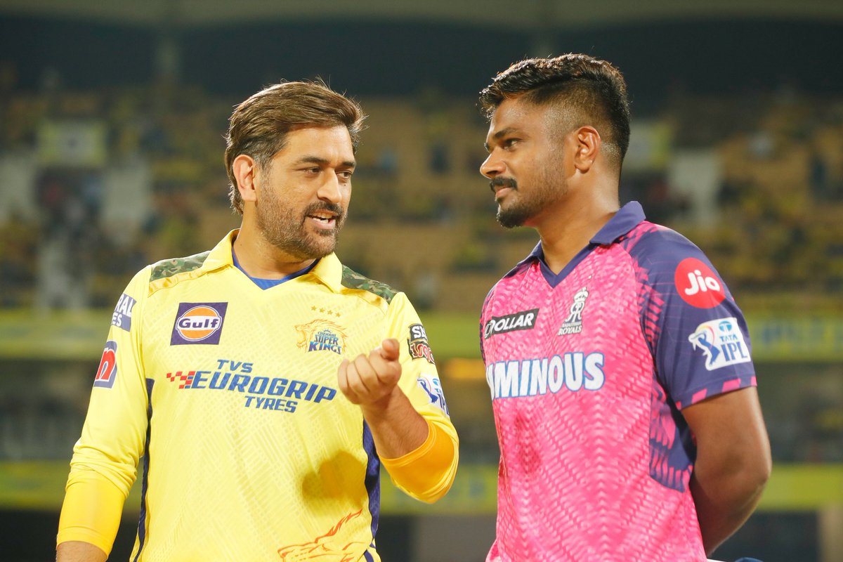 firki07's tweet photo. World Cup Winner Captain Of Indian Team With Future World Cup Winner Captain Of Indian Team. https://t.co/iet5H6Z4ga