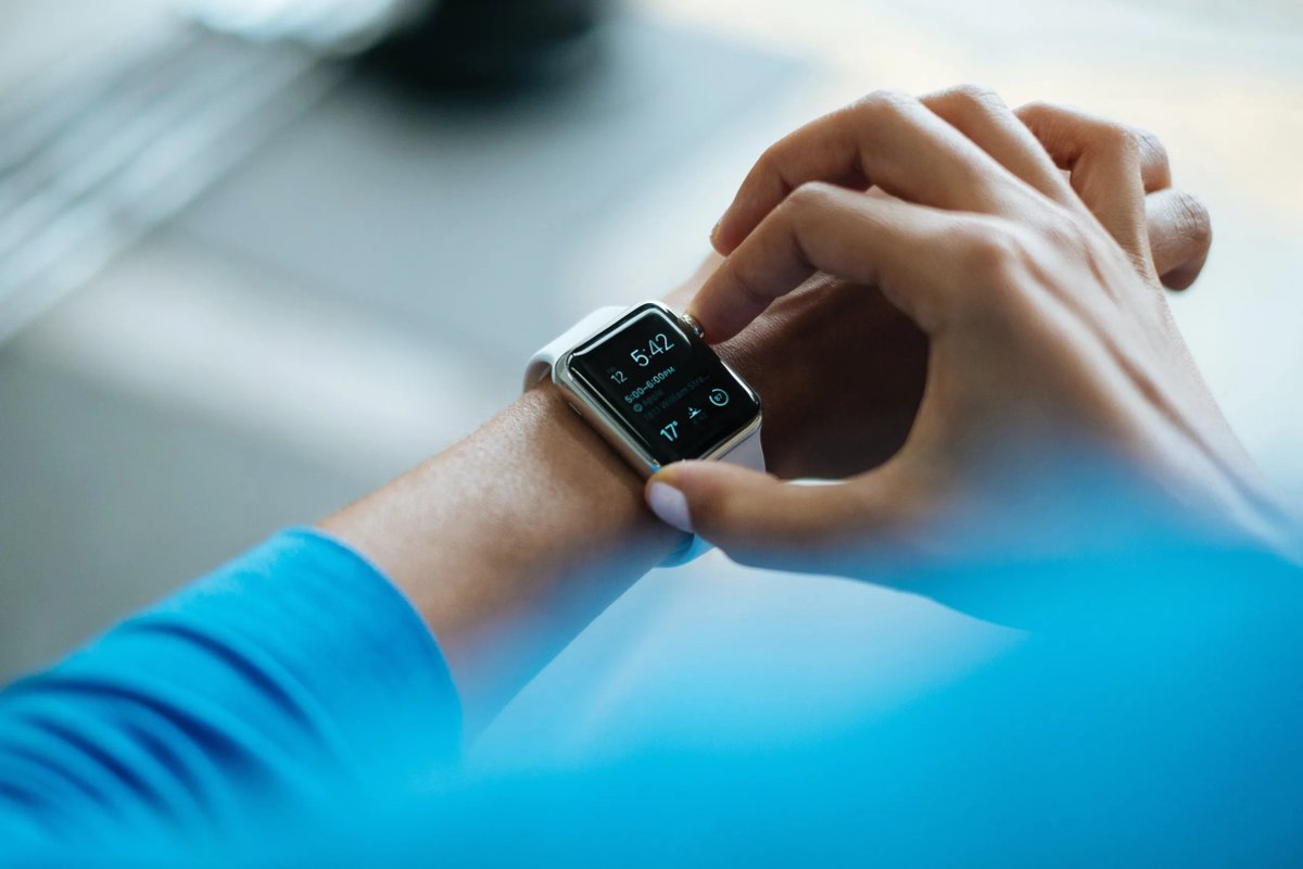 Empowering Personal Health with AI-Enabled Wearable Technology: What's to Come?
Wearable technology has become increasingly popular in recent years. From fitness bands to. Read more #AIEnabledWearableTechnology #FutureInnovations #HealthMonitoringDevices

techtrendsinside.com/tech-trends/em…