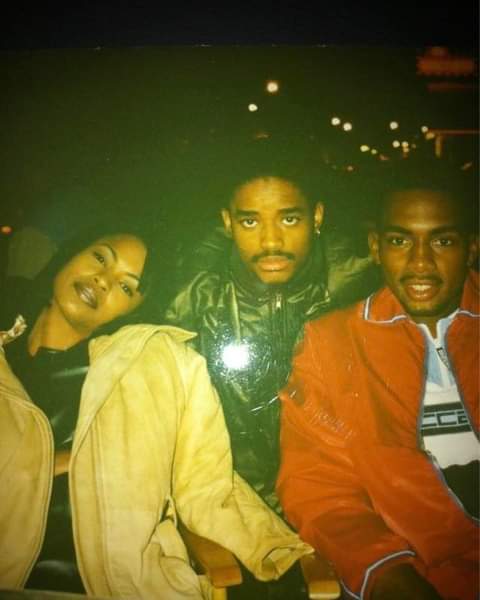 2drawTaught's tweet photo. Friday.  "Love Jones I got a love Jones for you!". Nia Long, Larenz Tate and Bill Bellamy from the Movie "Love Jones," '97♥️♥️♥️ https://t.co/DRIGKvoytV