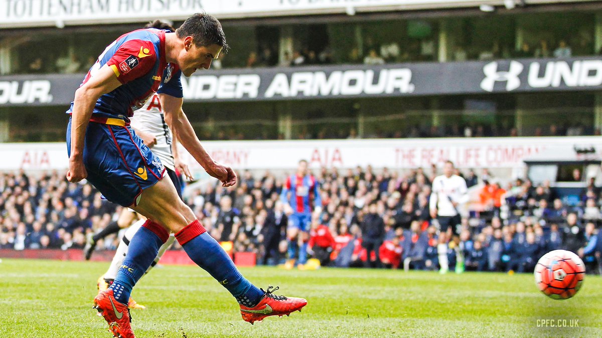 Happy Birthday, <a href="/MartinKelly1990/">Martin Kelly</a> ❤️💙

What a moment this was 🔥

#CPFC