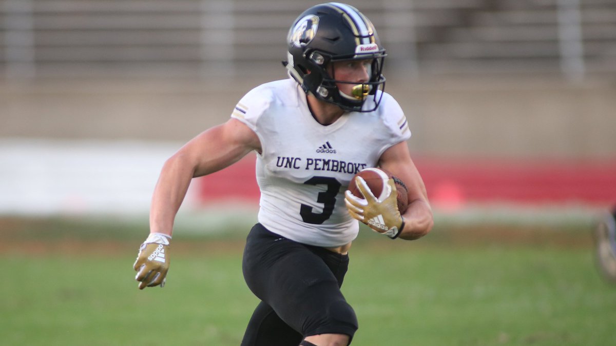 primetime_cory's tweet photo. After great conversation with @Coach_Denson863 last night. I’m blessed to receive my first offer from University of North Carolina at Pembroke🙏🏽 @UNCP_Football @ConleyTZiah @RecruitManatee @JacquezGreen @H2_Recruiting @BigCountyPreps1 @Dwight_XOS @NP_Florida @Andy_Villamarzo https://t.co/fnG6LUn19f