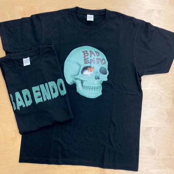 vv__official's tweet photo. 日本一ぶっ飛んだホラー系YouTuber!

【BAD遠藤 ✖️ Village Vanguard】

⛓️💀コラボグッズ発売決定💀⛓️

🌓2023.4.27(木)〜5.14(日)
オンラインストアにて🌒

詳しくは▼
https://t.co/yh0Qeygx7U

ご注文は▼
https://t.co/WLgo4tZ8eK

@24k_hamster 🐹 https://t.co/OjVvD8yY0L