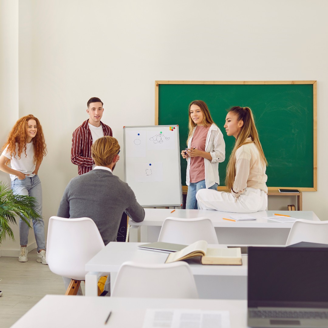 UTAContinuingEd's tweet image. New teachers: set yourself up for success with our Survival Kit course! Learn from experienced educators, build motivational classrooms, communicate clearly, and manage stress. Enroll now!
ow.ly/VZ0B50NRKgi 
#NewTeacher #TeacherTraining #ClassroomSuccess #UTACourses