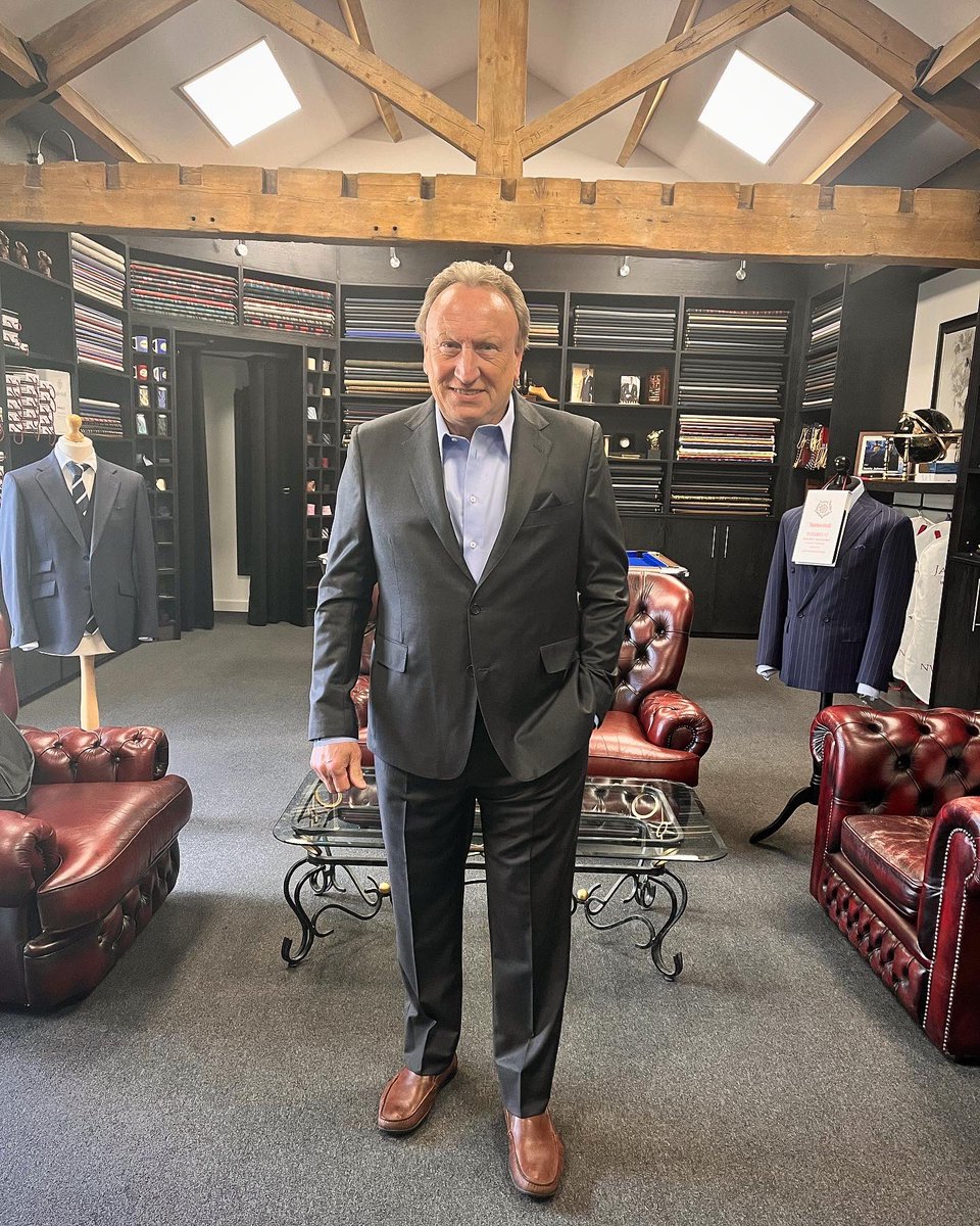 JB_Tailors's tweet photo. Welcome to Jacob Brian Tailors to one of the greatest managers to ever grace the English football game. 

With over 1600 games over a 5 Decade career including 8 promotions with 16 different clubs I bring you @warnockofficial 😊⚽️👔 #jacobbriantailors #youvegottodiefor3pts https://t.co/9ZmhUsLVE9