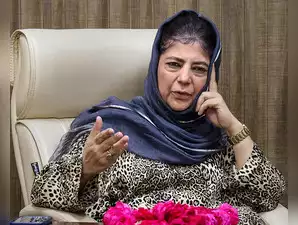 Shaukat001986's tweet photo. BJP wants to make India a banana republic ruled by one party, says #MehboobaMufti  #PDP https://t.co/cSMhcpivD9