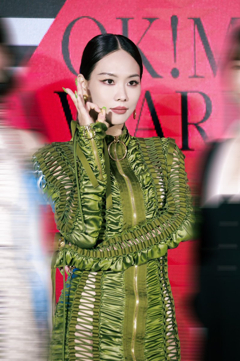 foreignkidol's tweet photo. fei | soloist
© fwangfeifei | 211012
#HappyFeiDay https://t.co/i8mocBxlin